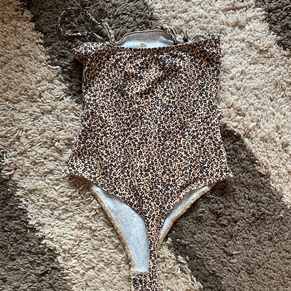 Cheetah print bodysuit | Garage - Picture 3 of 4